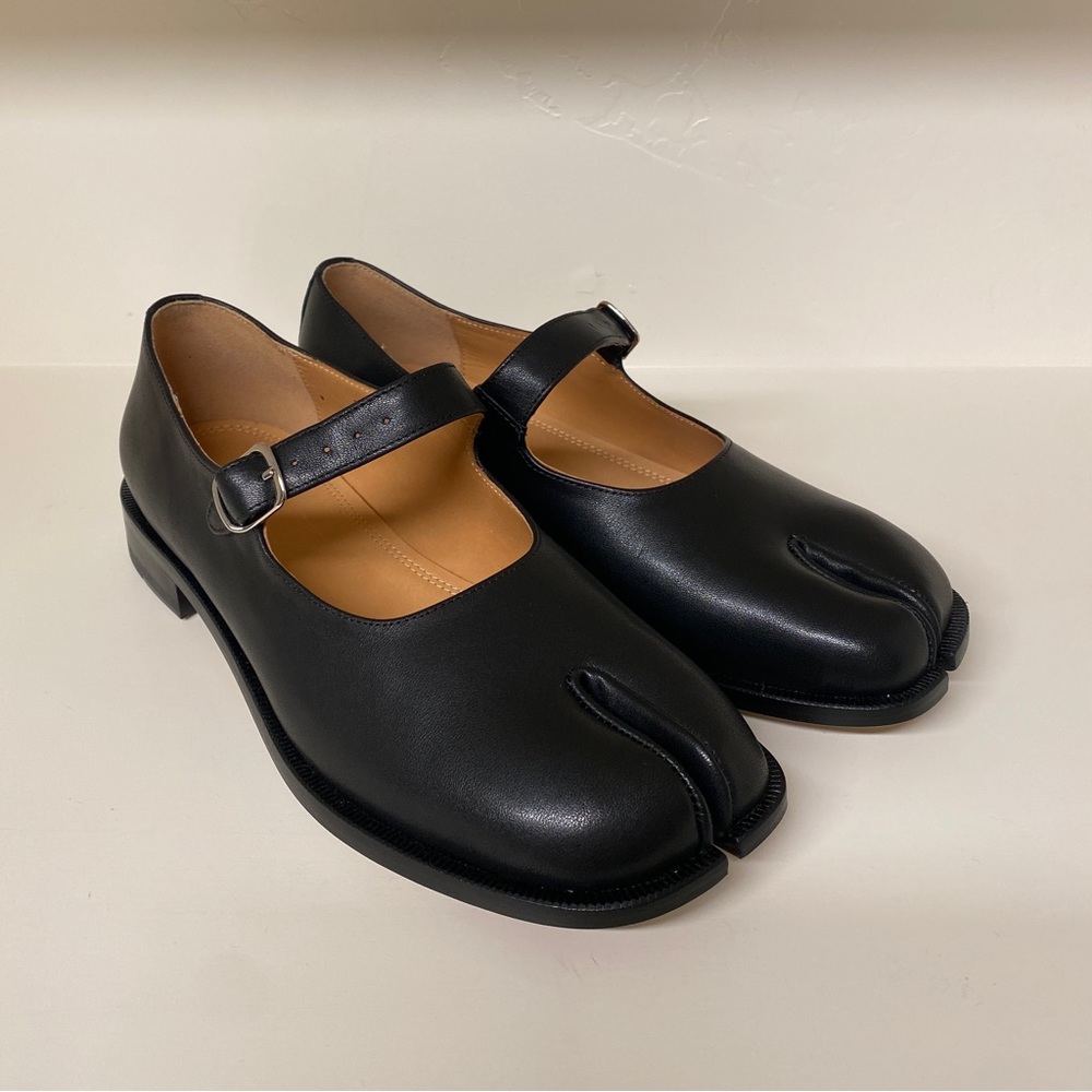 Tabi mary jane flats